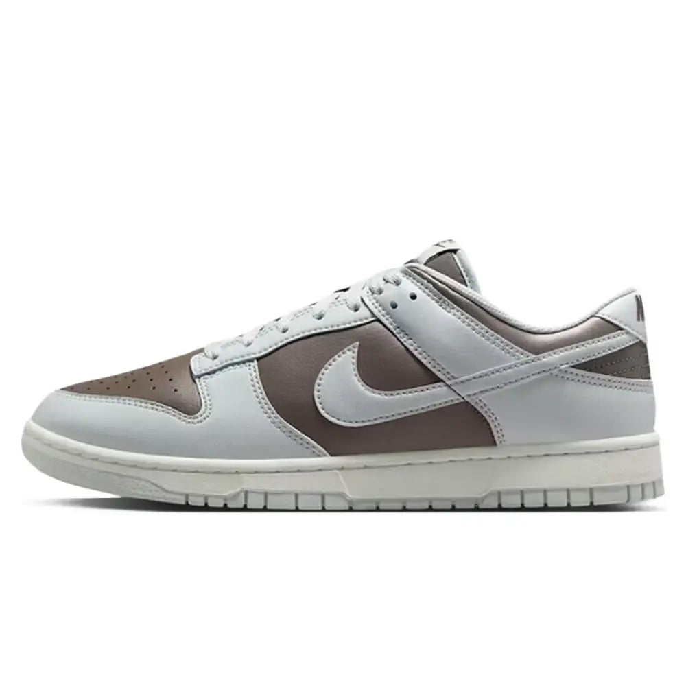 Nike Dunk Low - Versatile Thin Sole Slip-Resistant & Durable Low-Top Skate Shoes Unisex Style White/Black/Orange IB2260-500